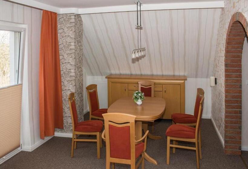 شقة 3 غرف, Gästehaus Margareth