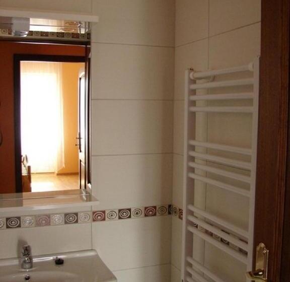 جناح غرفتين نوم, Horváth Vendégház