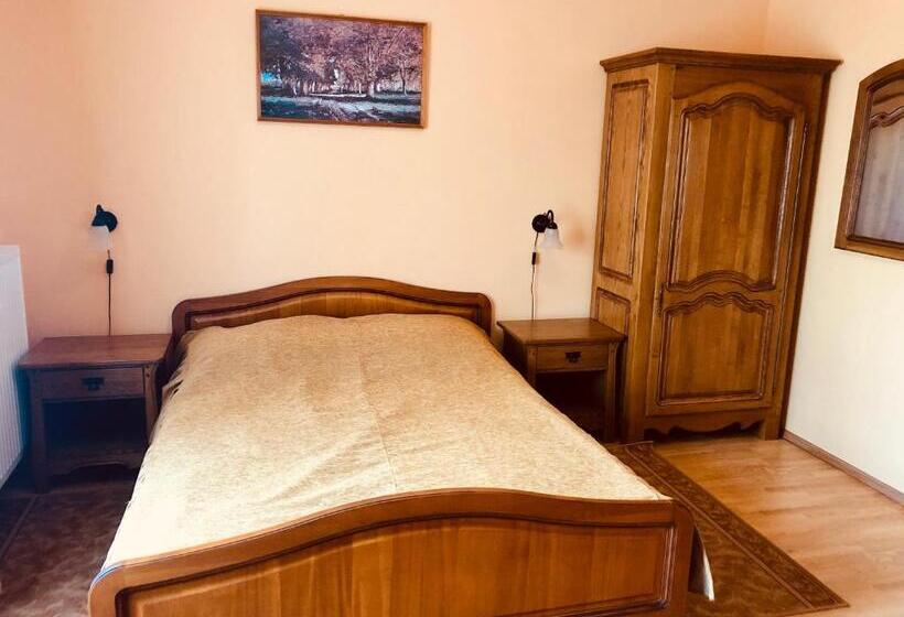 جناح غرفتين نوم, Horváth Vendégház