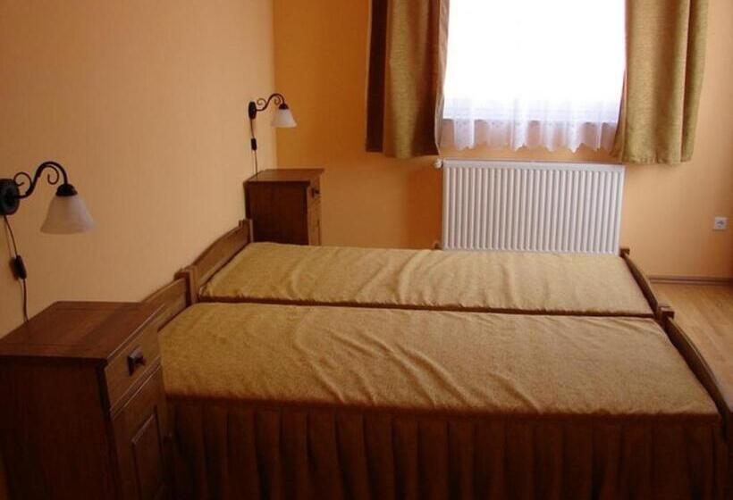 جناح غرفتين نوم, Horváth Vendégház