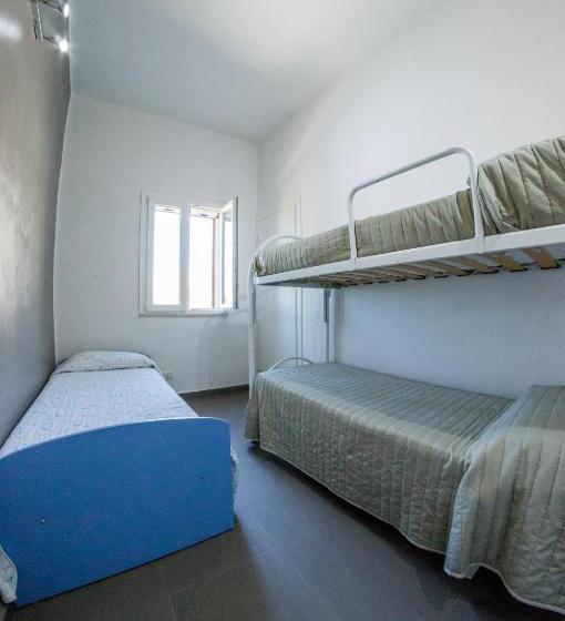 آپارتمان 1 خوابه بدون آشپزخانه, Villa Giambona