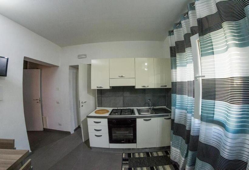 דירת חדר, Villa Giambona