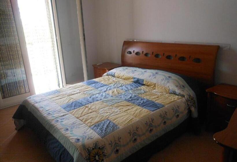 דירת חדר, Villa Giambona