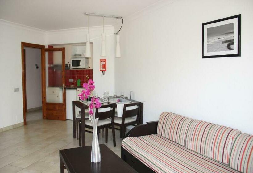 דירת חדר, Apartamentos Royal Life