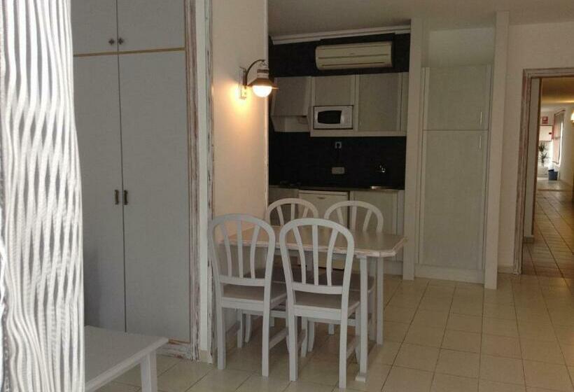 דירת חדר, Apartamentos Royal Life