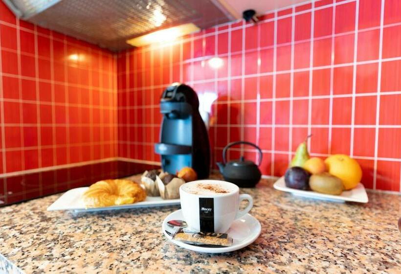 דירת חדר, Apartamentos Royal Life