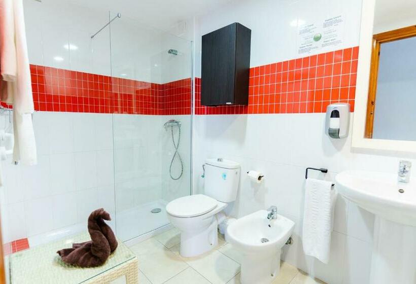 דירת חדר, Apartamentos Royal Life