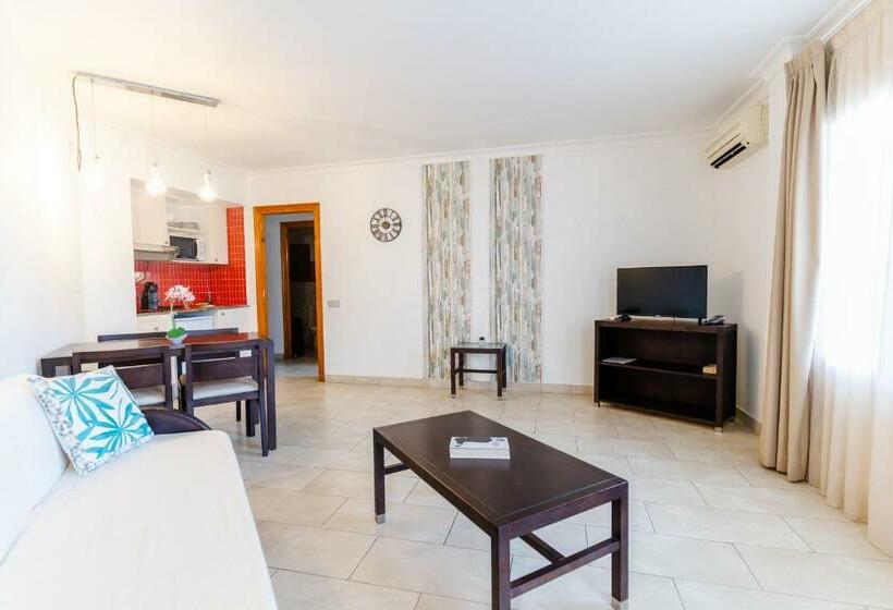 דירת חדר, Apartamentos Royal Life