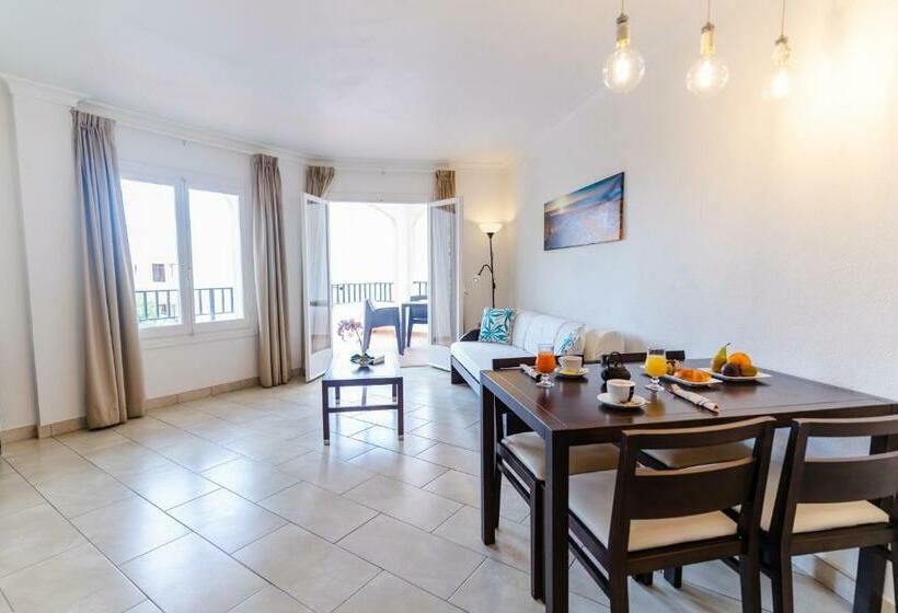 Апартаменты 1 Спальня, Apartamentos Royal Life
