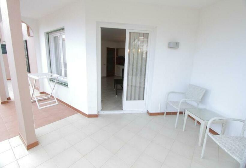 דירת חדר, Apartamentos Royal Life