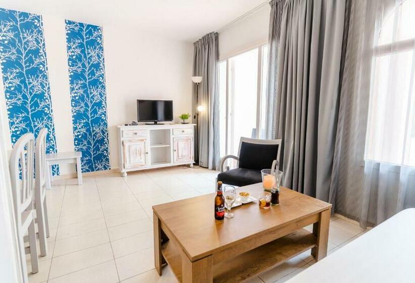 דירת חדר, Apartamentos Royal Life