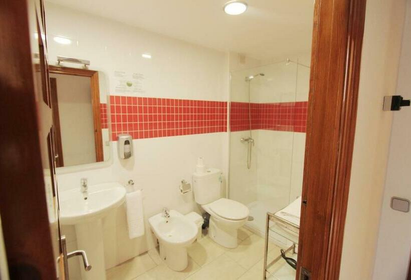 דירת חדר, Apartamentos Royal Life