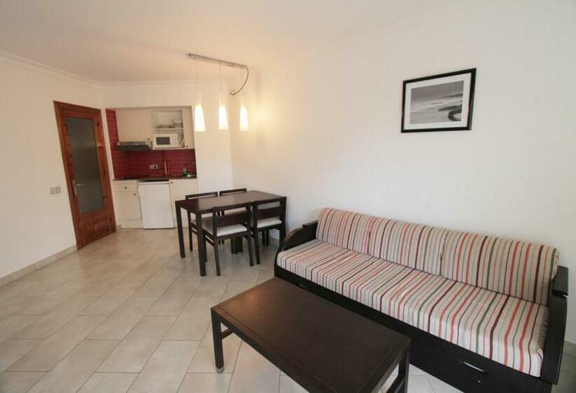 Апартаменты 1 Спальня, Apartamentos Royal Life