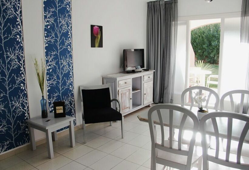 דירת חדר, Apartamentos Royal Life