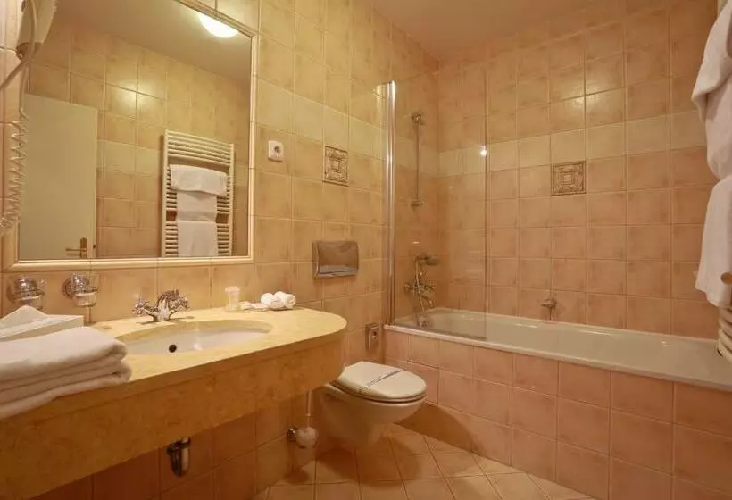 Habitación Estándar, Elysee