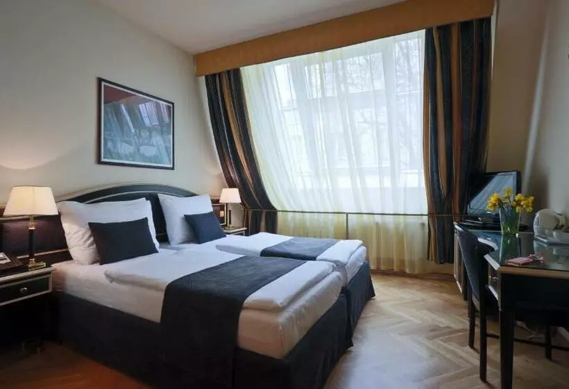 Habitación Estándar, Elysee