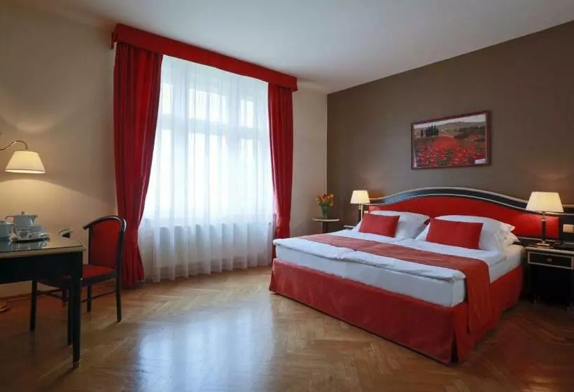 Habitación Estándar, Elysee