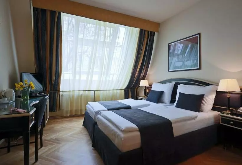 Habitación Estándar, Elysee