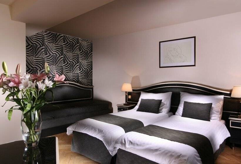 اتاق استاندارد سه نفره, Elysee