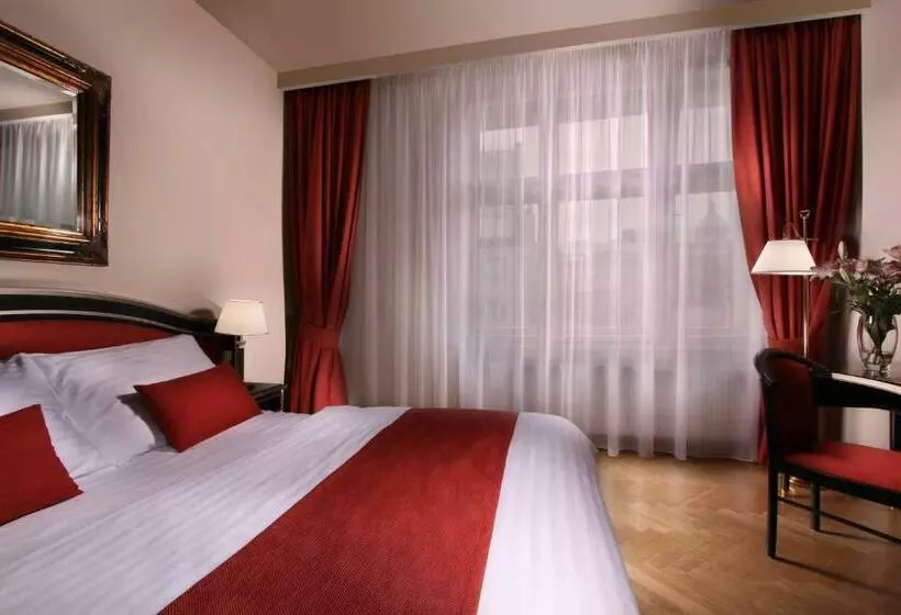 Habitación Superior, Elysee