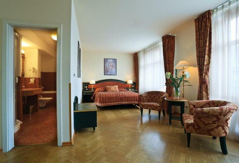 اتاق سوپریور, Elysee