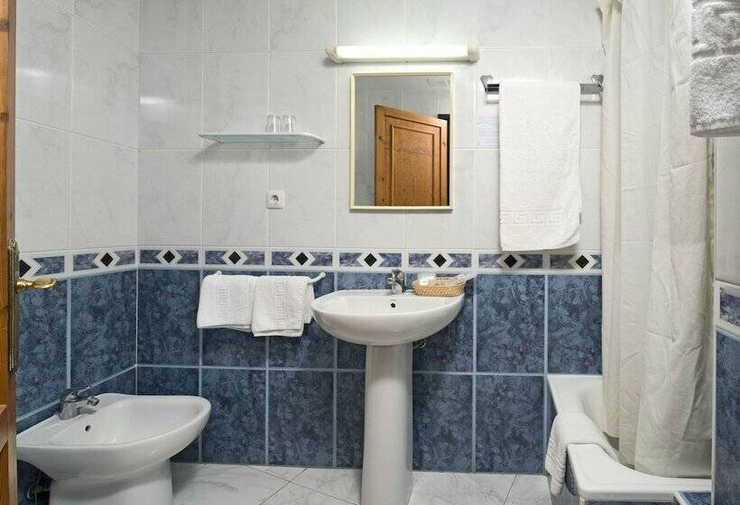 Номер Стандарт, Hostal Mari