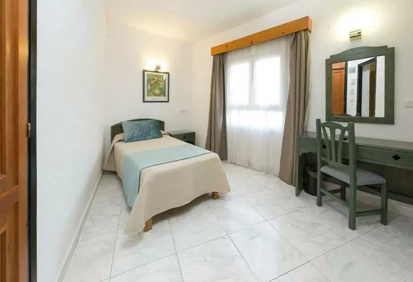 اتاق استاندارد یک نفره, Hostal Mari