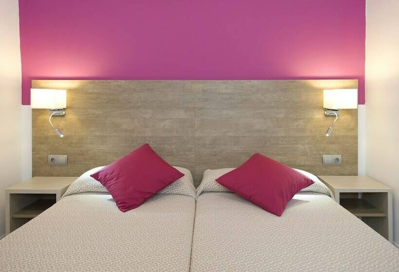 Номер Стандарт Вид на Город, Hostal Mari