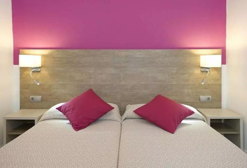 اتاق استاندارد با چشم‌انداز شهر, Hostal Mari
