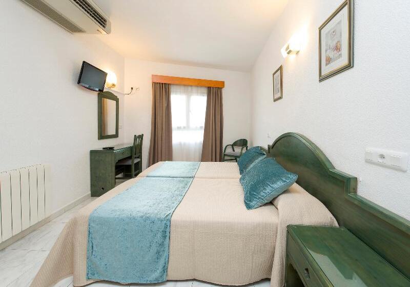 Номер Стандарт, Hostal Mari