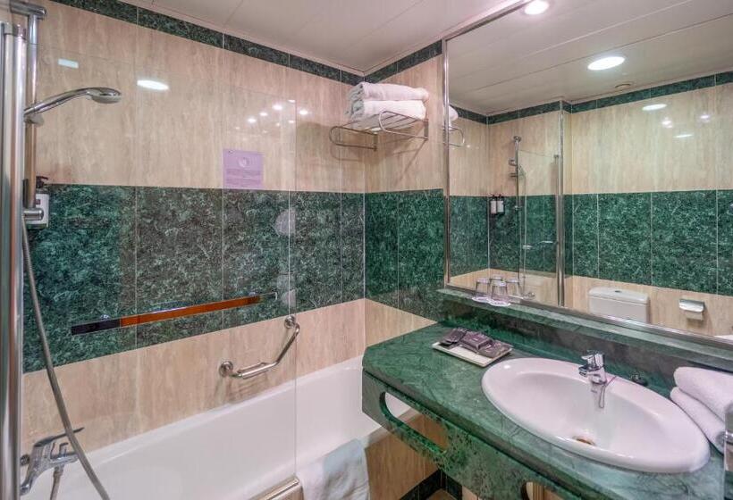 スタンダードトリプルルーム, Abba Rambla