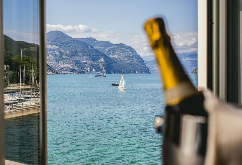 סוויטת ג'וניור, Araba Fenice