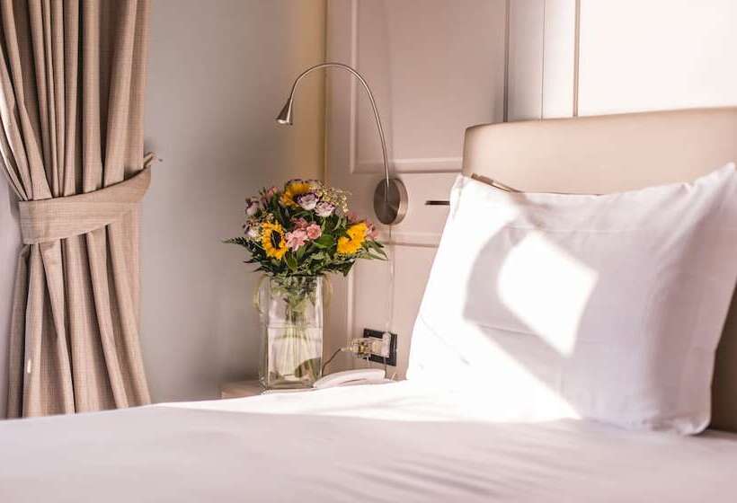 חדר דלוקס נוף לאגם, Araba Fenice