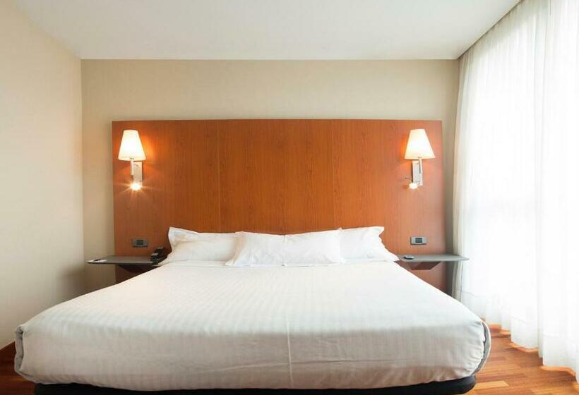 غرفة قياسية, Ciutat Martorell