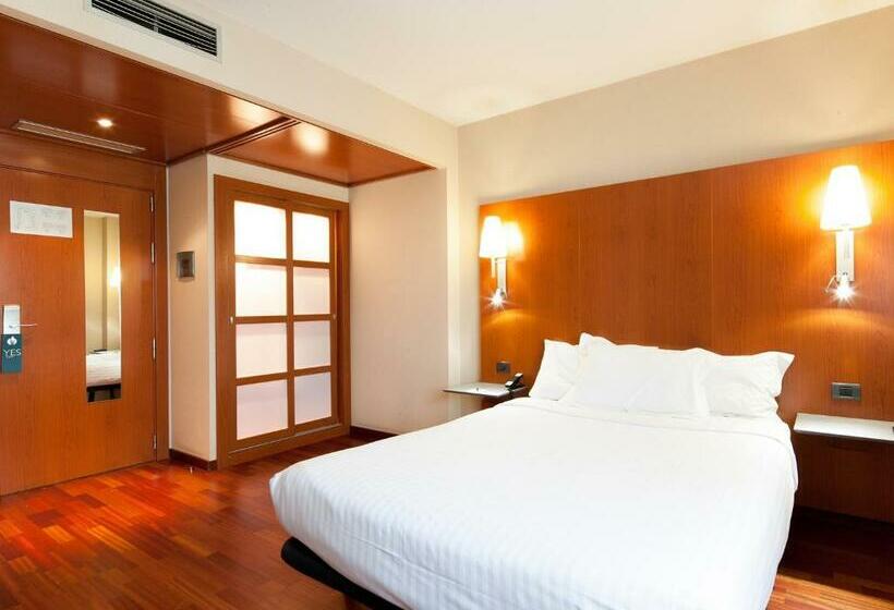 غرفة قياسية, Ciutat Martorell