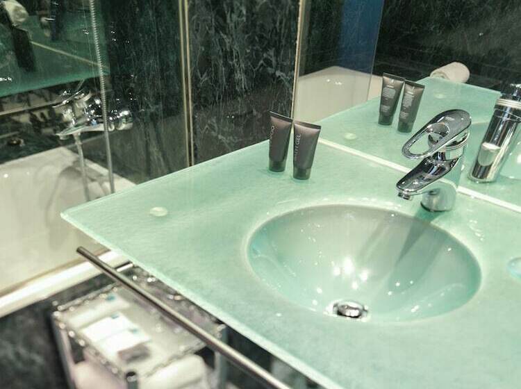 غرفة قياسية, Ciutat Martorell