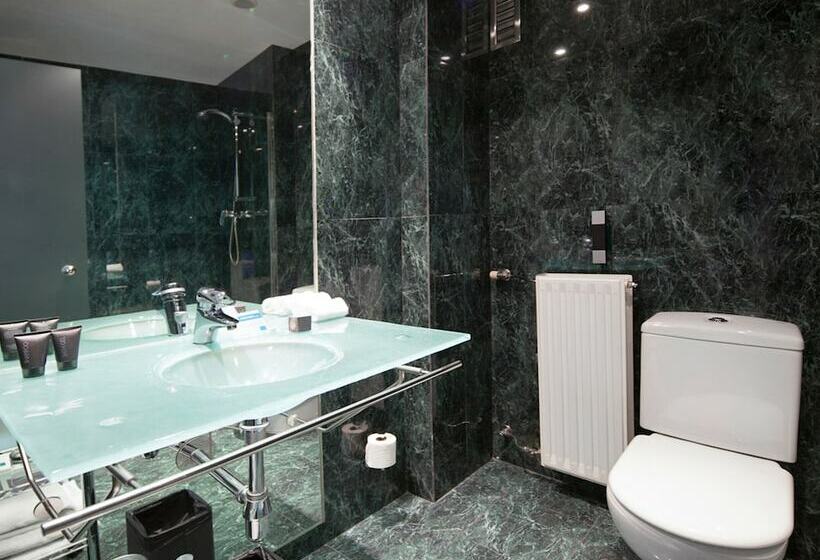 غرفة قياسية, Ciutat Martorell