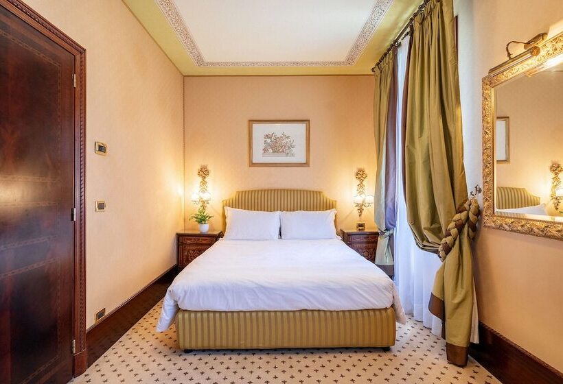 اتاق کلاسیک, Colombina