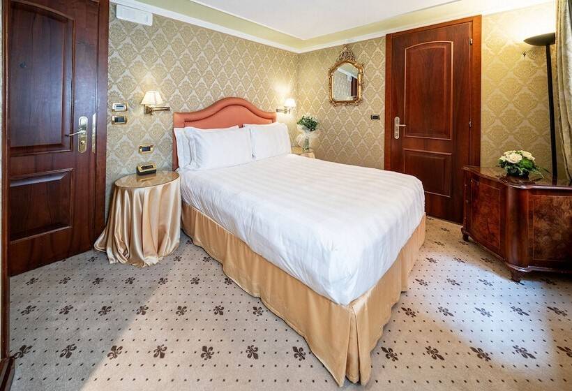 اتاق کلاسیک, Colombina