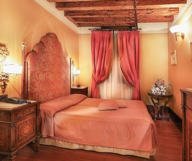 اتاق کلاسیک, Colombina