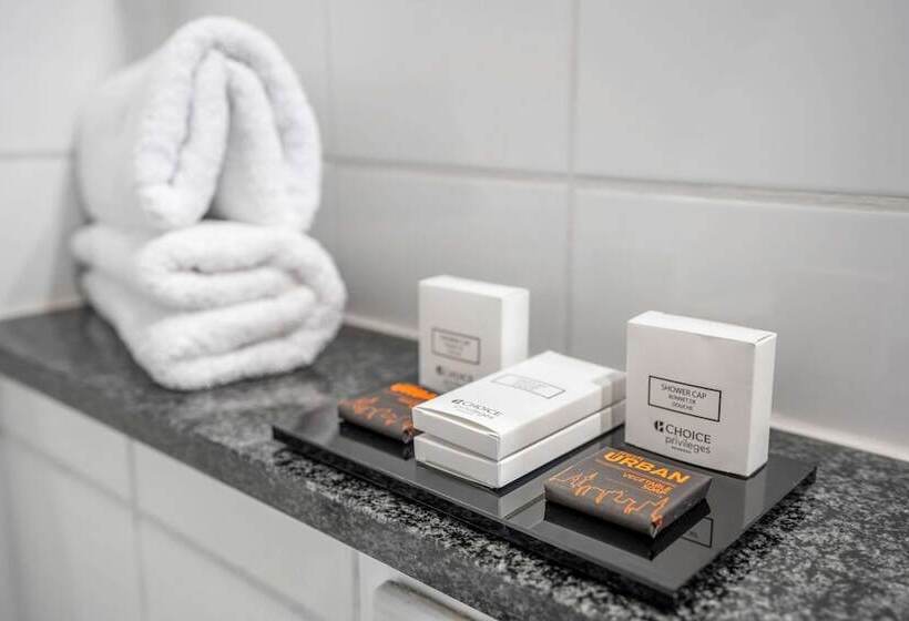 اتاق استاندارد یک نفره, Comfort Hotel Frankfurt Central Station
