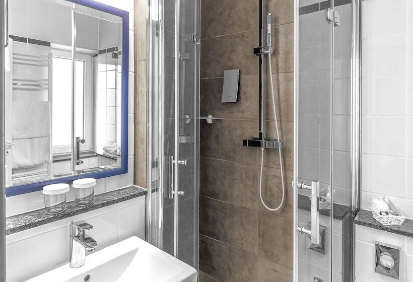 اتاق استاندارد یک نفره, Comfort Hotel Frankfurt Central Station