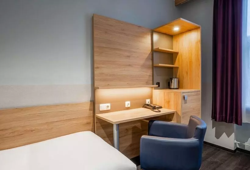 اتاق استاندارد یک نفره, Comfort Hotel Frankfurt Central Station