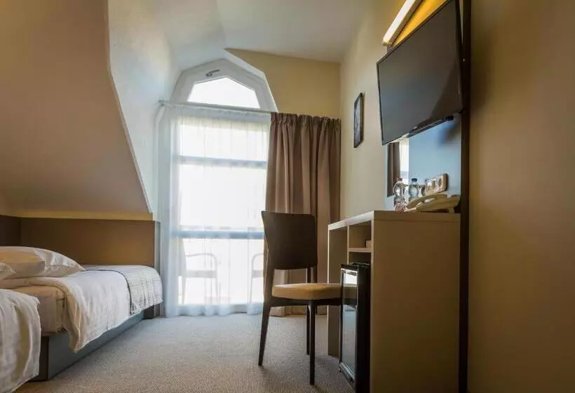 スタンダードルーム, Corvin Hotel Budapest Corvin Wing