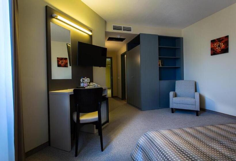 스탠다드 룸, Corvin Hotel Budapest Corvin Wing