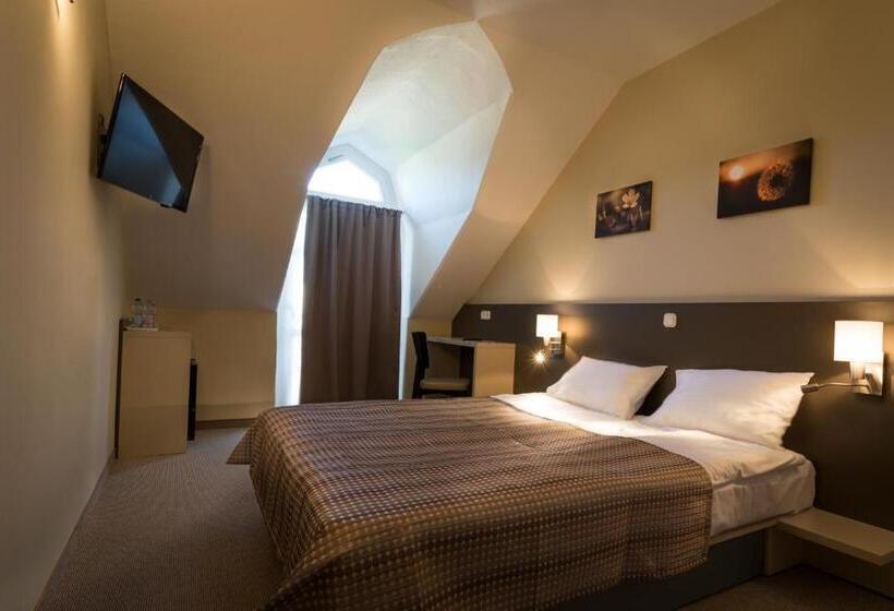 חדר סטנדרט, Corvin Hotel Budapest Corvin Wing