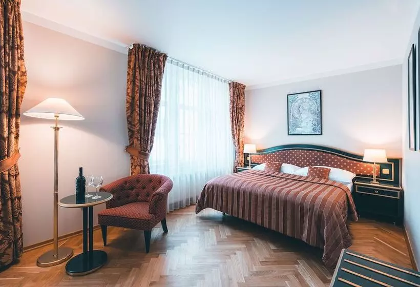 Habitación Estándar, Elysee