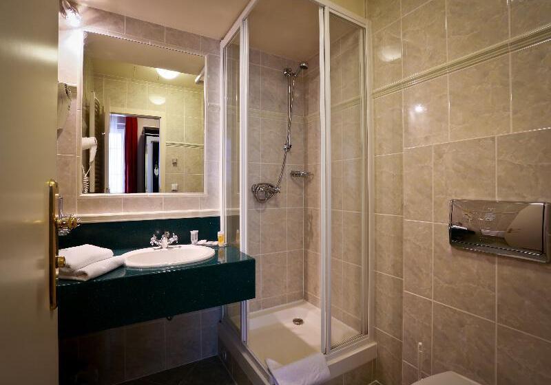 اتاق استاندارد سه نفره, Elysee