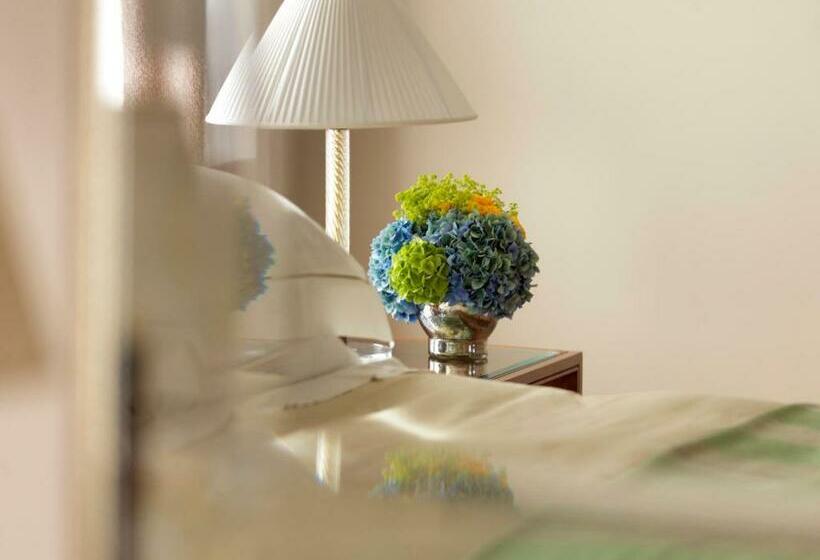 اتاق سوپریور, Four Seasons Hotel Milano