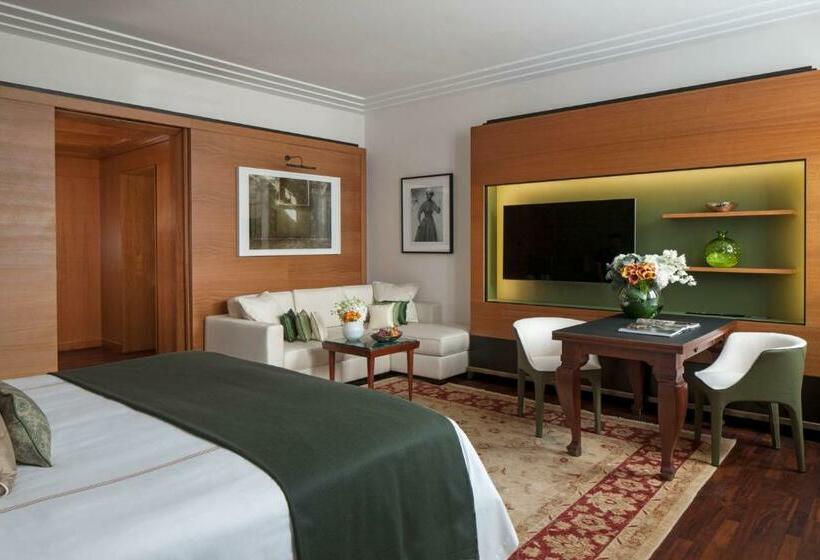 سوئیت جونیور با چشم‌انداز باغ, Four Seasons Hotel Milano